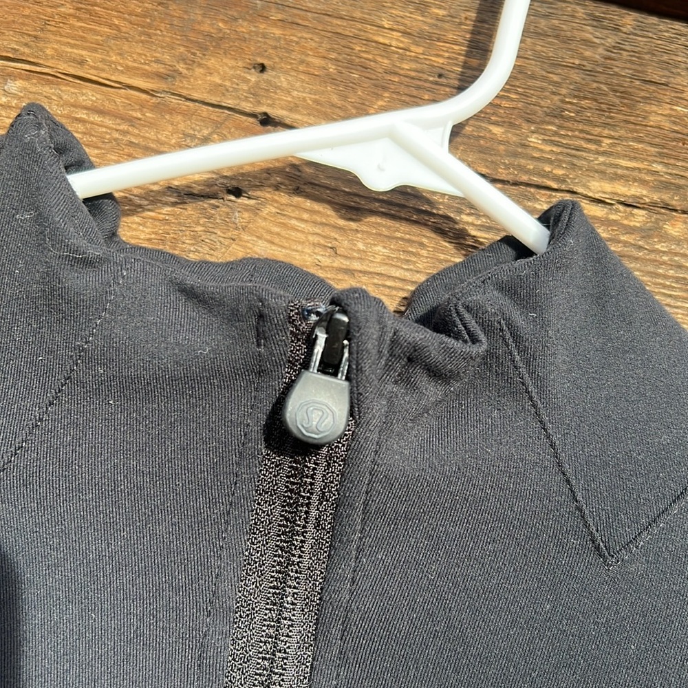 lululemon athletica Midnight Black Bomber Jacket - Picture 2 of 5